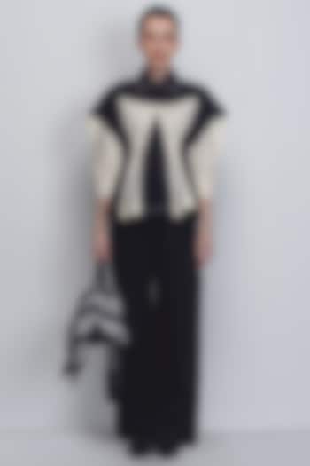 Black & White Cotton Poplin Top by LEH STUDIOS at Pernia's Pop Up Shop