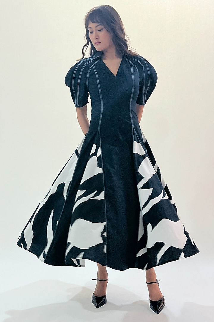 Black & White Cotton Printed Midi Vacation Dress by LEH STUDIOS at Pernia's Pop Up Shop