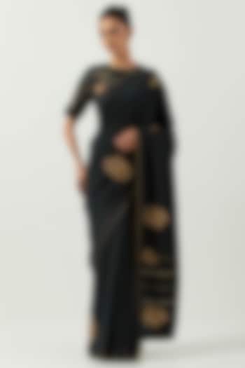 Black Chiniya Silk Embroidered Saree Set by Label Earthen Pret