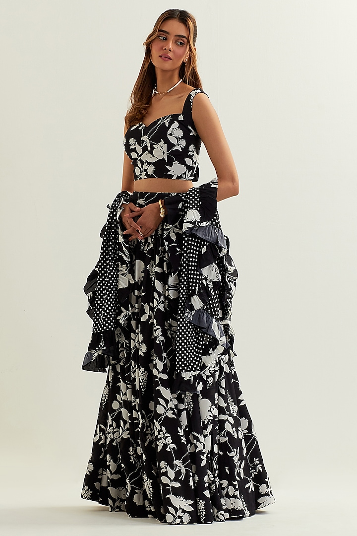 Black Viscose Crepe Silk Lehenga Set by Label Earthen Pret at Pernia's Pop Up Shop