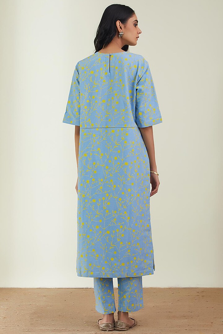 Powder Blue Embroidered Kurta Set by Label Earthen Pret at Pernia's Pop Up Shop