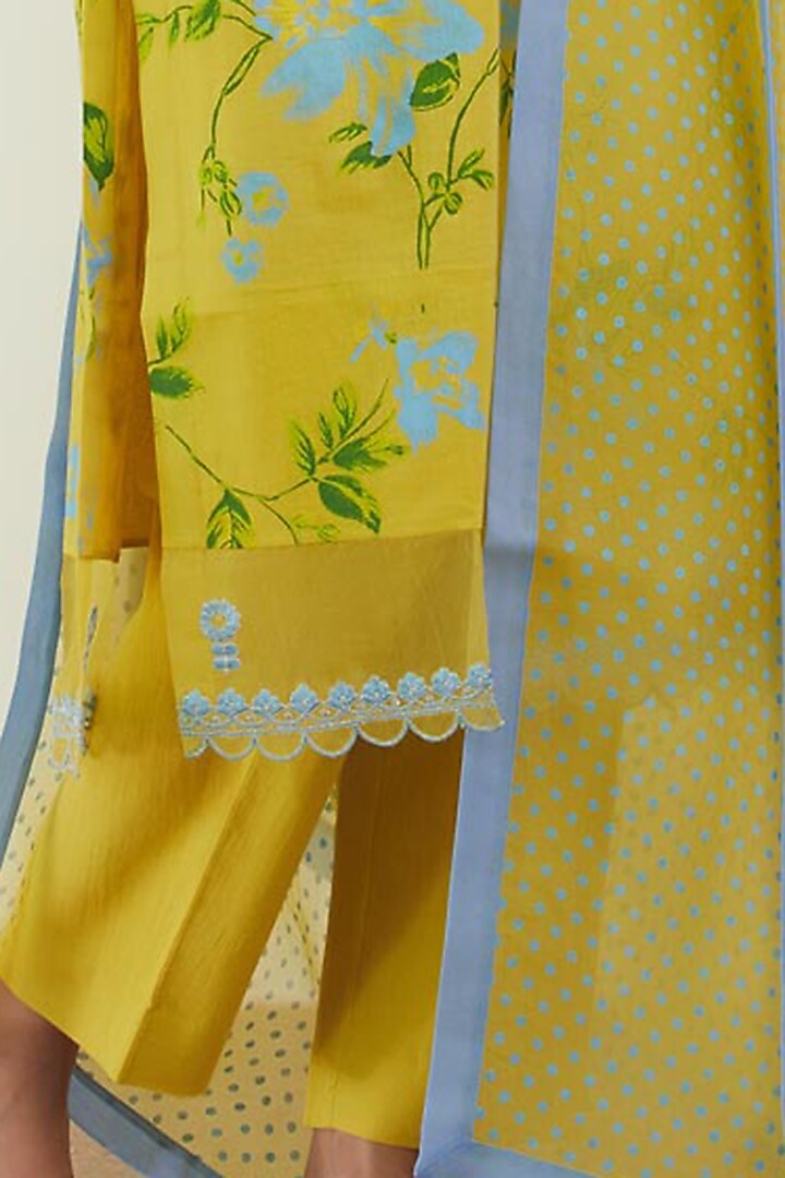 Lemon Yellow Printed Kurta Set by Label Earthen Pret at Pernia's Pop Up Shop