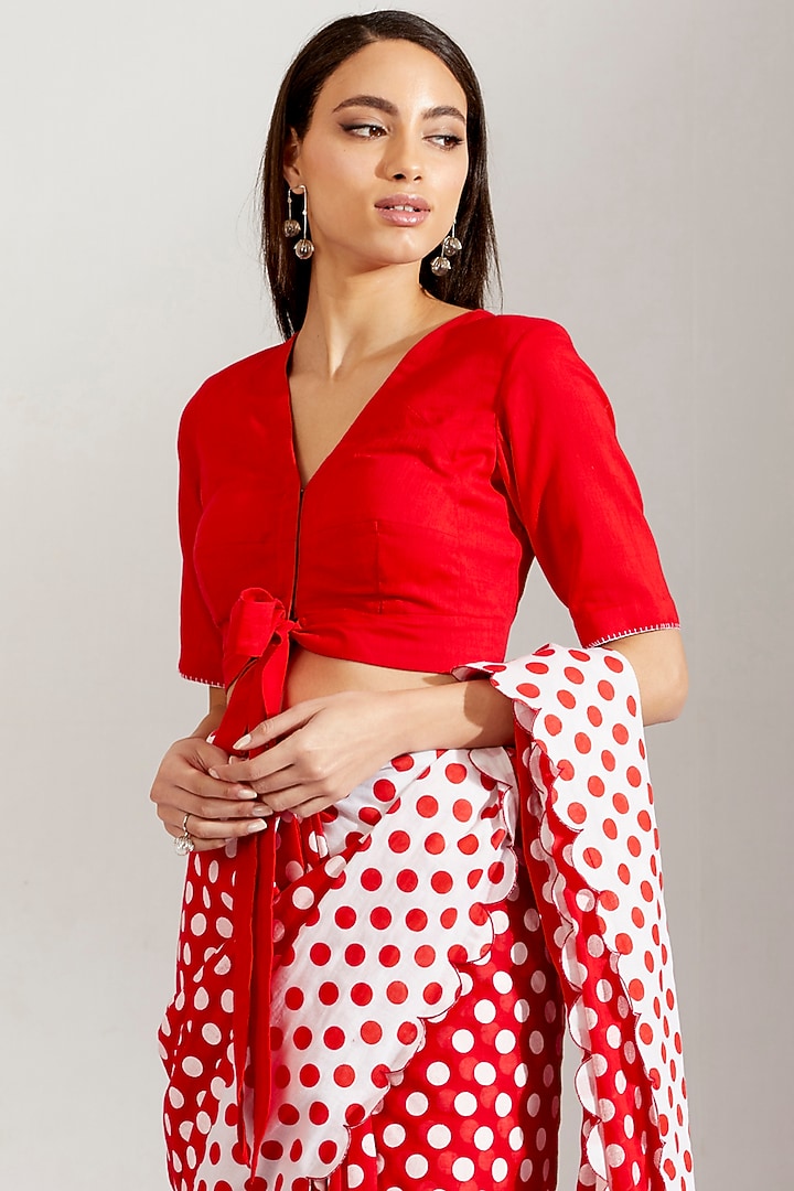 Red & White Cotton Mul Party Wear Saree Set by Label Earthen Pret at Pernia's Pop Up Shop