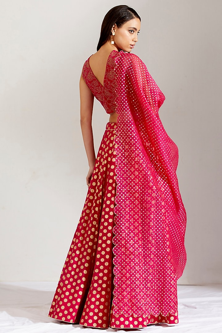 Rani Pink Printed Wedding Lehenga Set by Label Earthen Pret at Pernia's Pop Up Shop