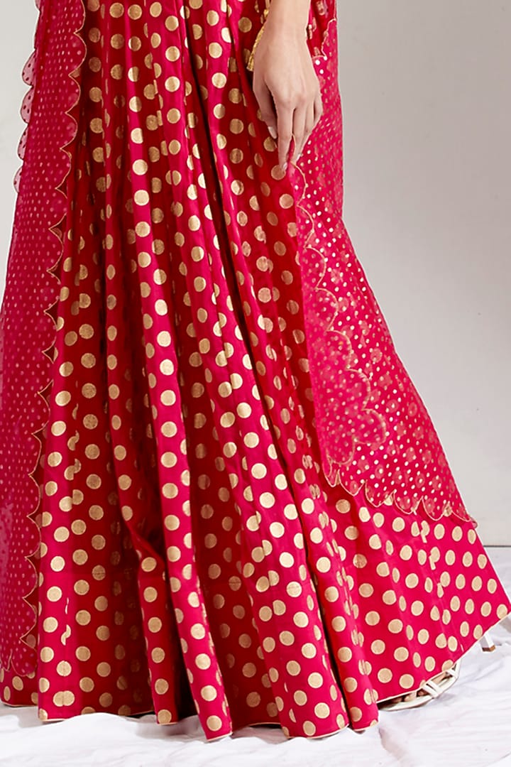 Rani Pink Printed Wedding Lehenga Set by Label Earthen Pret at Pernia's Pop Up Shop