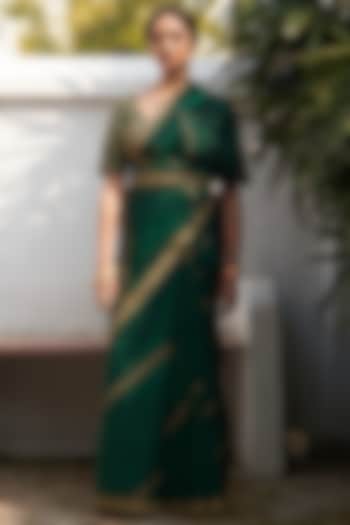 Emerald Green Silk Zari Hand Embroidered Wedding Saree Set by Label Earthen Pret at Pernia's Pop Up Shop