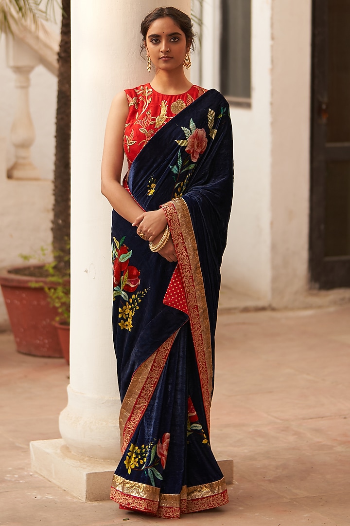 Blue Silk Velvet Reception Saree Set by Label Earthen Pret at Pernia's Pop Up Shop