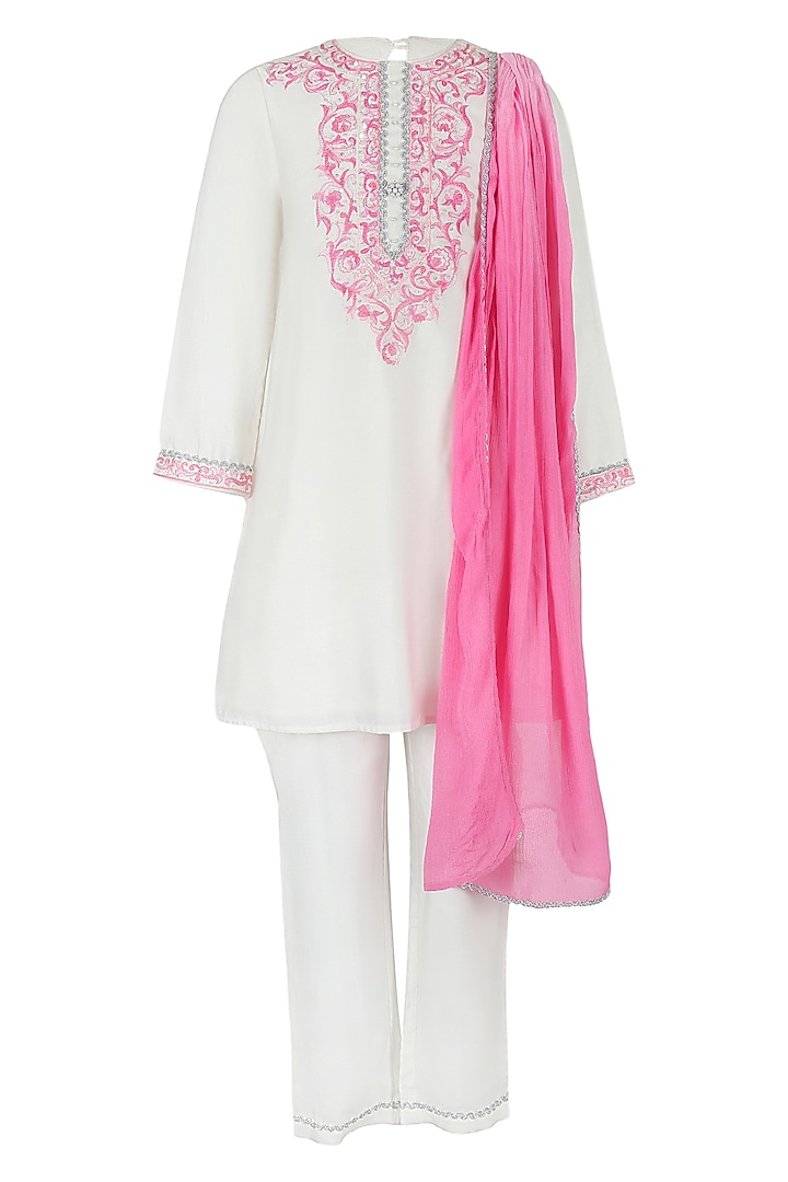 White Silk Thread Embroidered Kurta Set For Girls by Les Petits at Pernia's Pop Up Shop