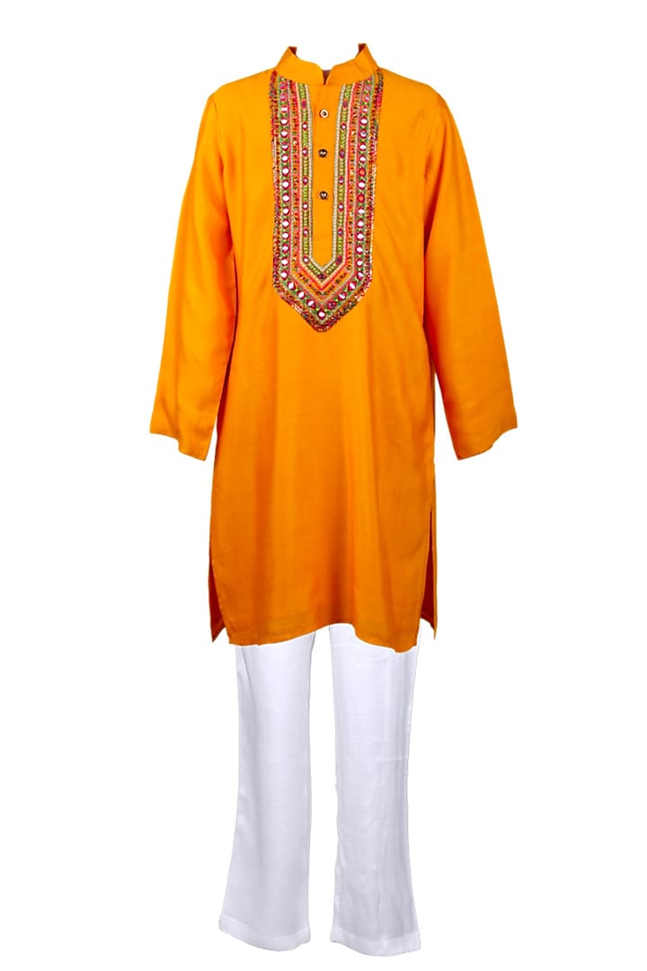 Yellow Polyester Satin Hand Embroidered Kurta Set For Boys by Les Petits at Pernia's Pop Up Shop