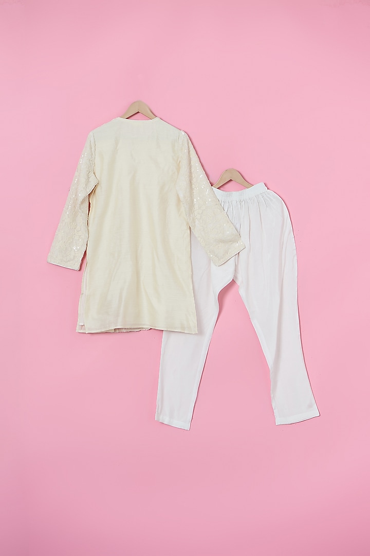 White Cotton Hand Embroidered Kurta Set For Boys by Les Petits at Pernia's Pop Up Shop