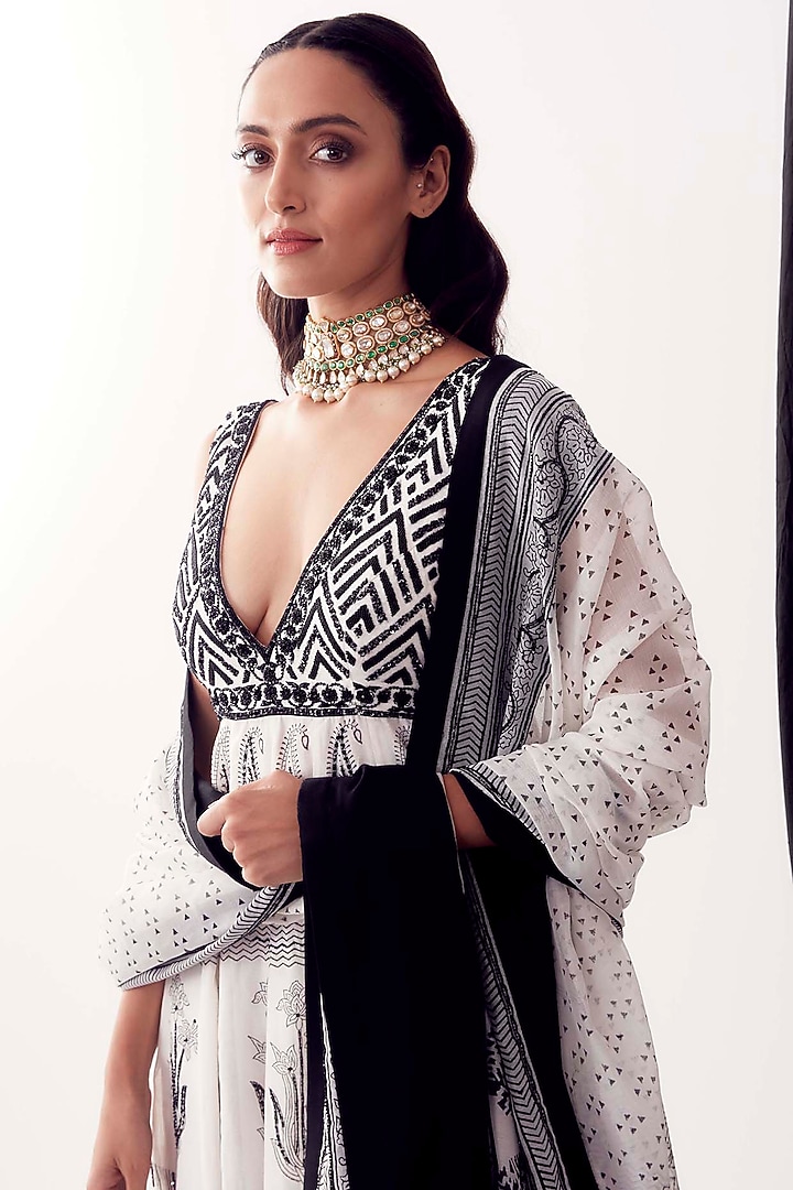 White & Black Hand Embroidered Wedding Anarkali Set by Sanjev Marwaaha at Pernia's Pop Up Shop