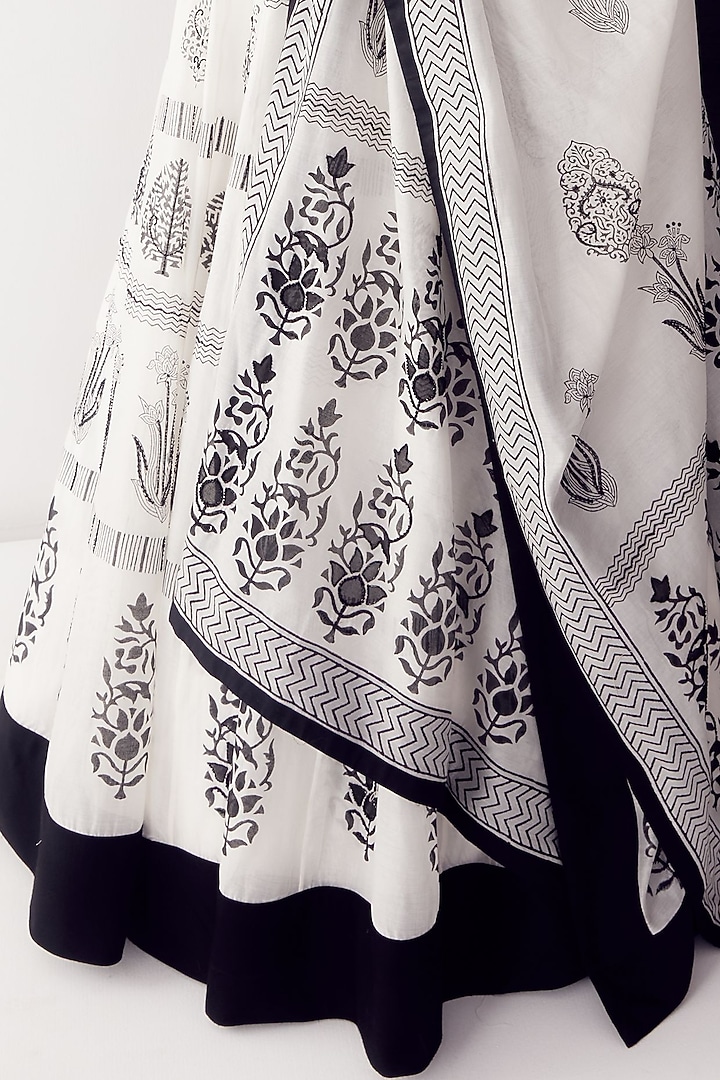 White Hand Embroidered & Printed Wedding Lehenga Set by Sanjev Marwaaha at Pernia's Pop Up Shop