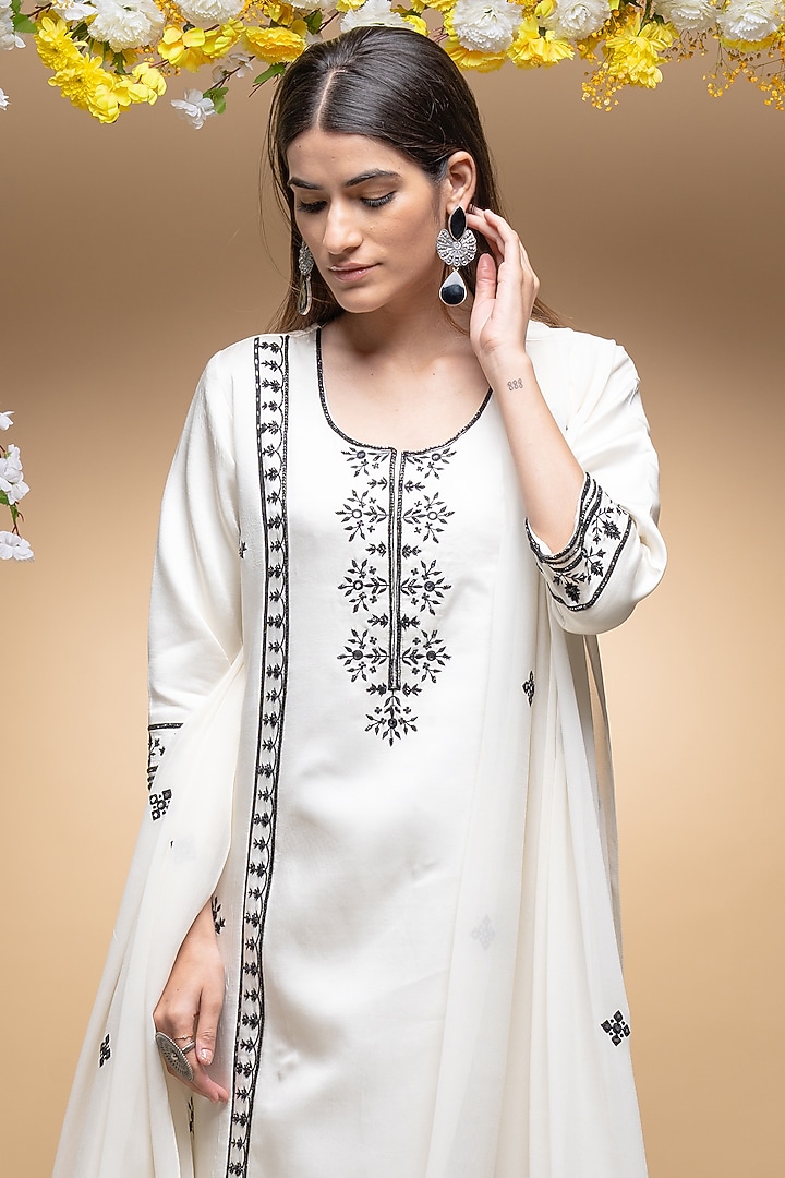 Ivory & Black Modal & Georgette Embroidered Kurta Set by Sanjev Marwaaha at Pernia's Pop Up Shop