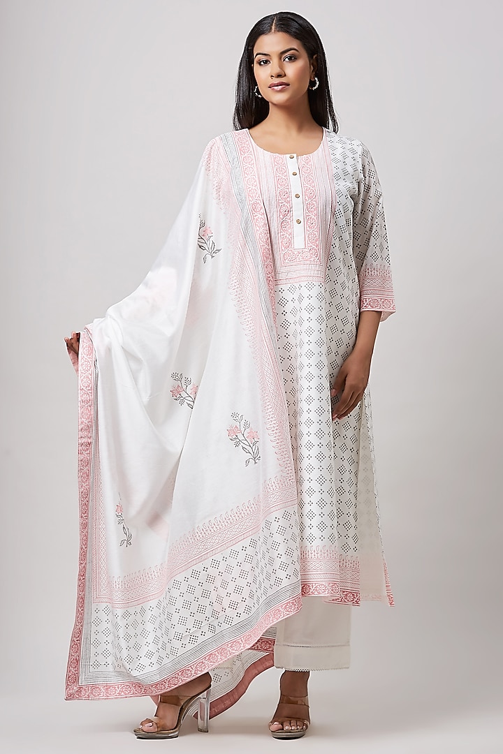 Ivory Chanderi Hand Block Printed Kurta Set by Sanjev Marwaaha at Pernia's Pop Up Shop