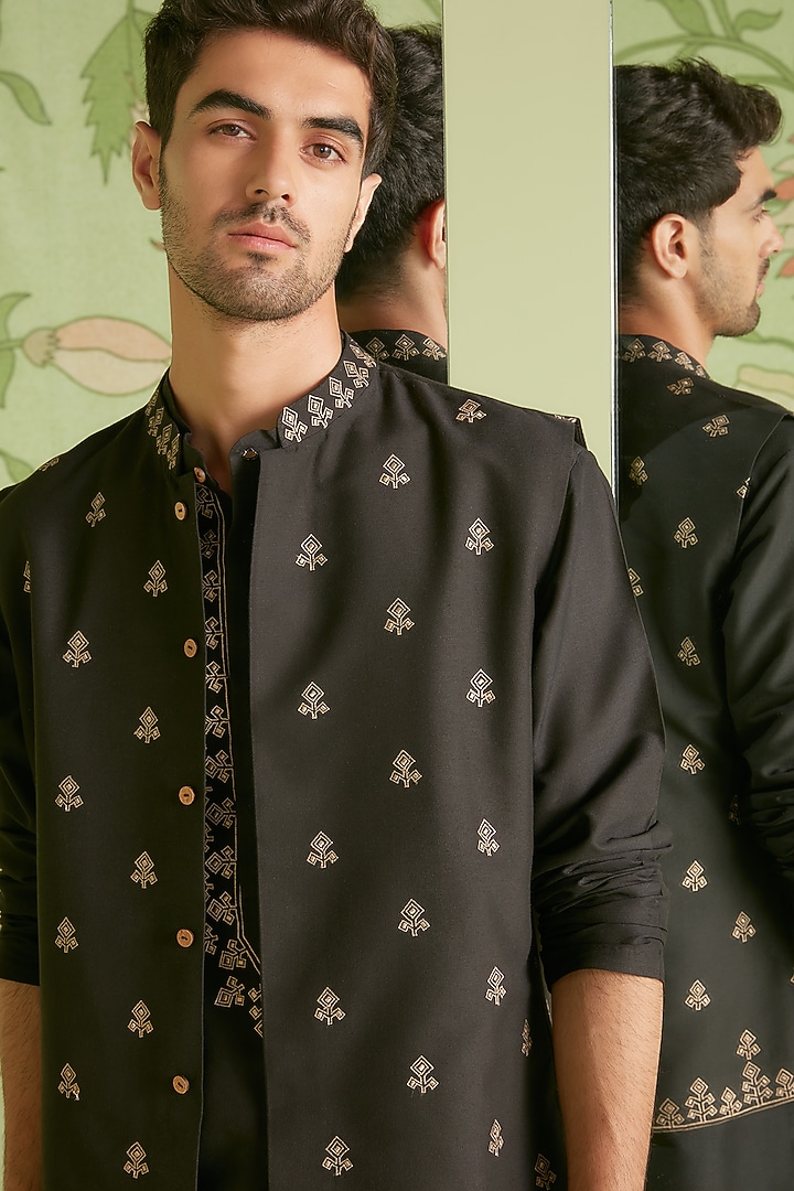 Black Cotton Silk Kurta Set With Bundi Jacket by Sanjev Marwaaha Men at Pernia's Pop Up Shop
