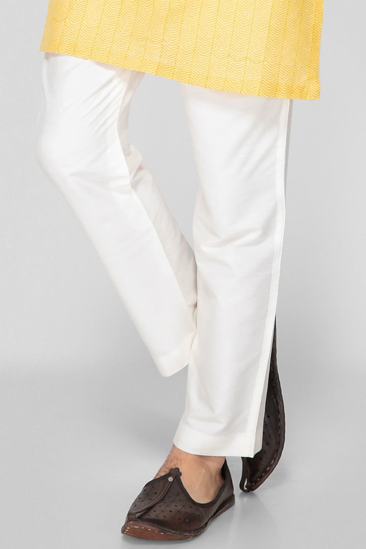 Golden Yellow Cotton Silk Hand Block Printed & Embroidered Short Kurta Set by Sanjev Marwaaha Men at Pernia's Pop Up Shop