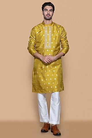 Mustard Jacquard Chanderi & Cotton Silk Zari Embroidered Kurta Set by Sanjev Marwaaha Men