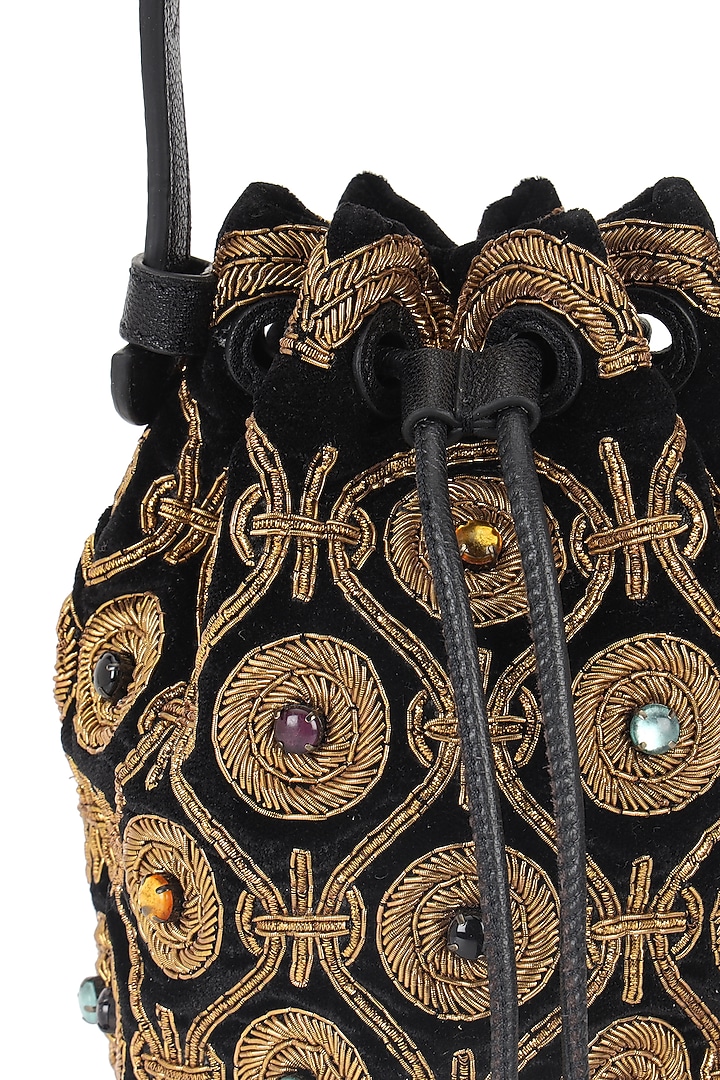 Black & Gold Velvet Dabka Embroidered Wristlet Potli by The Leather Garden at Pernia's Pop Up Shop
