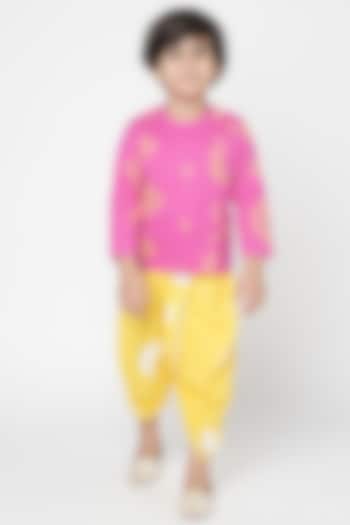 Yellow Cambric Tie-Dye Dhoti Set For Boys by Lil Drama
