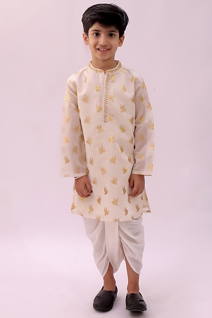 Off-White Chanderi Foil Printed Kurta Set For Boys by Lil Drama