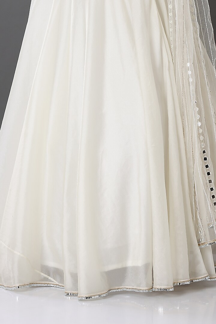 Ivory Embroidered Wedding Lehenga Set by Lilac at Pernia's Pop Up Shop