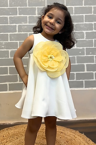 White Banana Crepe Dress For Girls by Li'l Angels