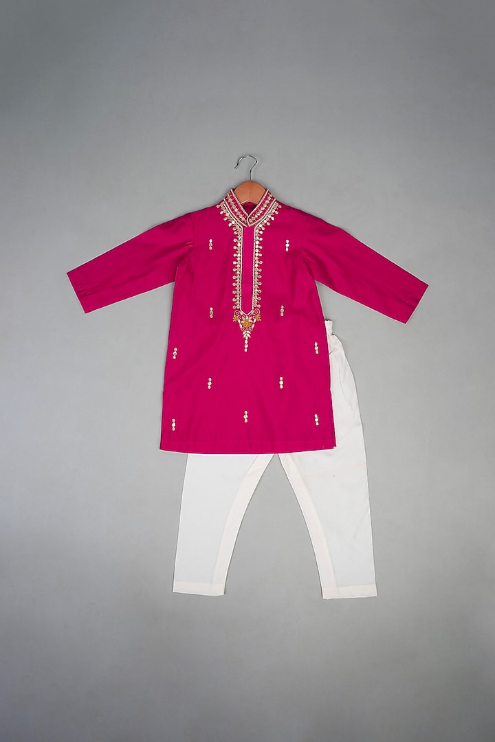 Pink Silk Knot Embroidered Kurta Set For Boys by Li'l Angels at Pernia's Pop Up Shop