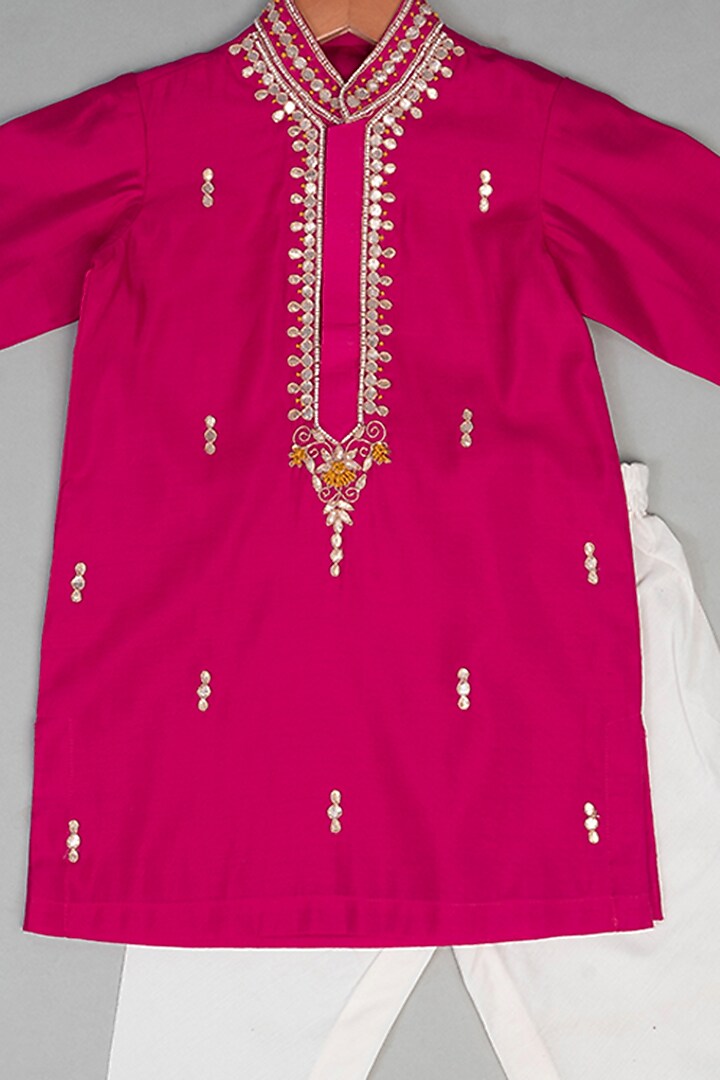 Pink Silk Knot Embroidered Kurta Set For Boys by Li'l Angels at Pernia's Pop Up Shop