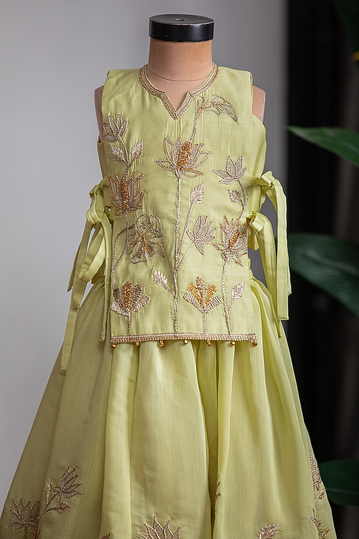 Green Muslin Cotton Lehenga Set For Girls by Li'l Angels at Pernia's Pop Up Shop