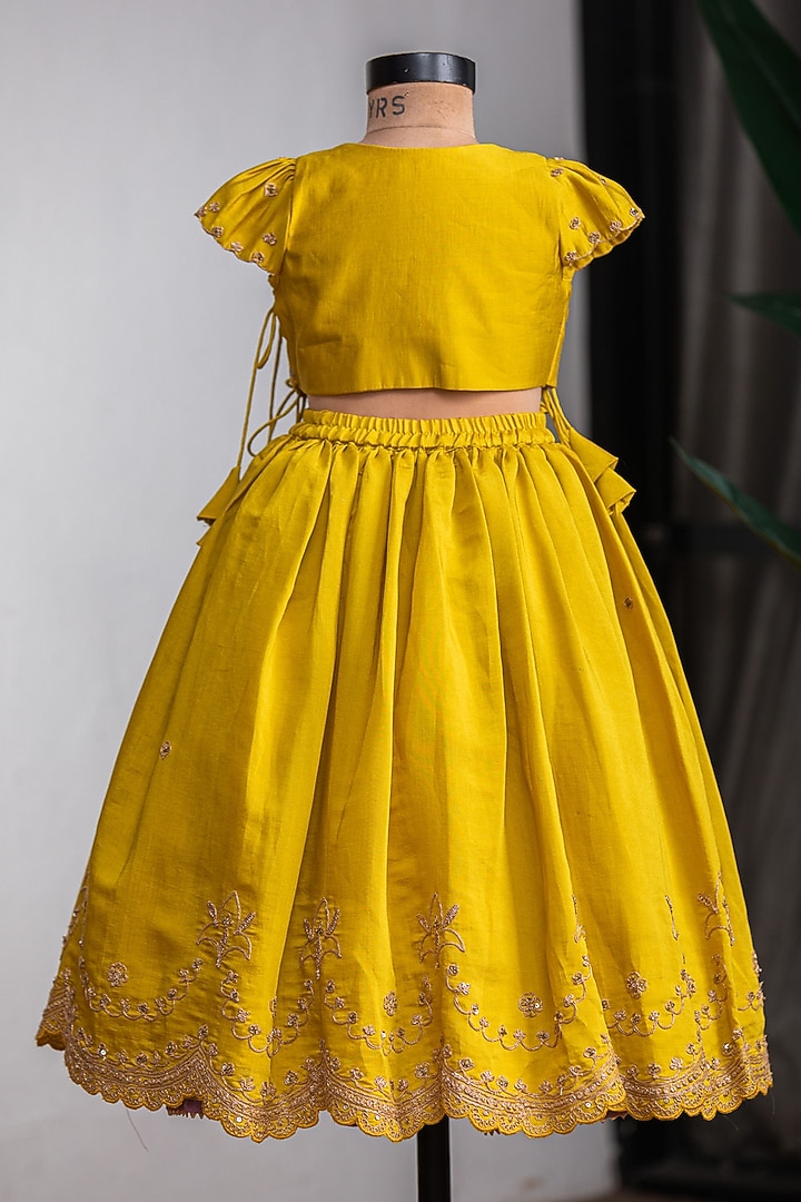 Mustard Muslin Silk Lehenga Set For Girls by Li'l Angels at Pernia's Pop Up Shop