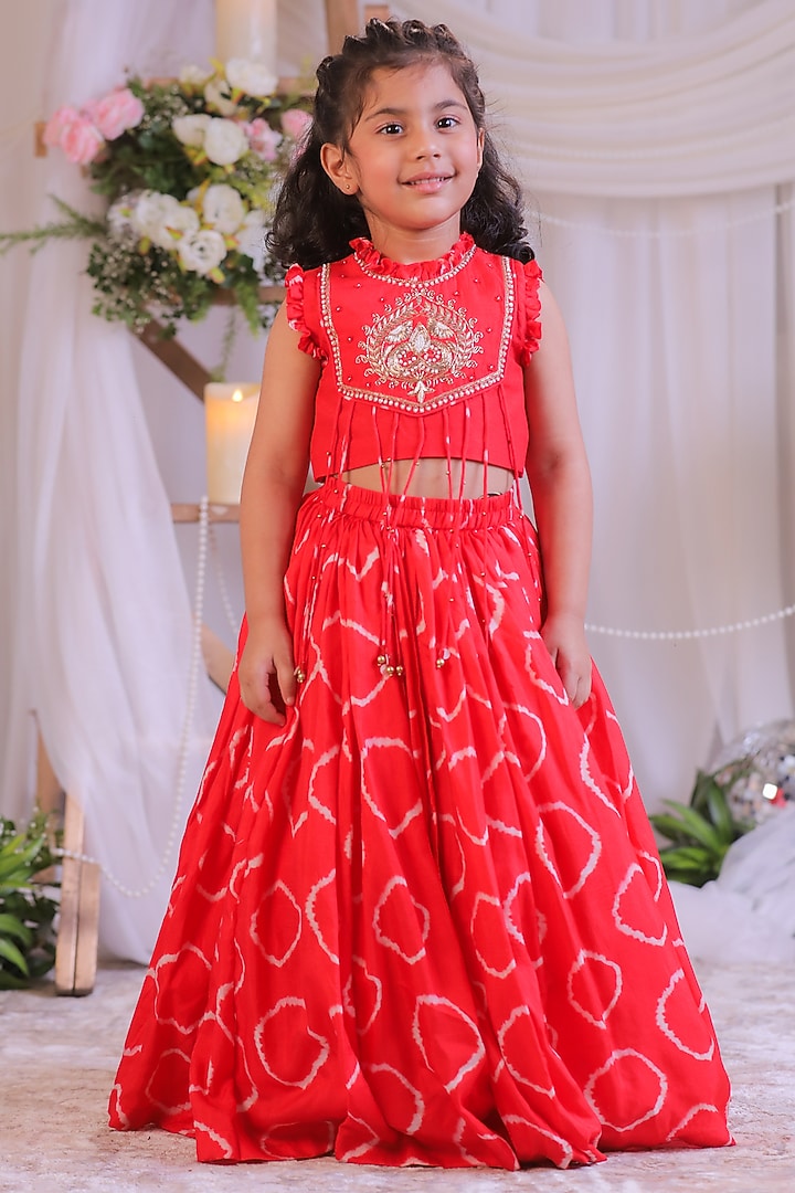 Red Silk Bandhej Embroidered Lehenga Set For Girls by Li'l Angels at Pernia's Pop Up Shop