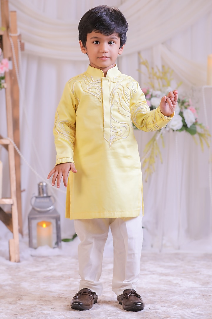 Lemon Yellow Butter Cotton Shibori Kurta Set For Boys by Li'l Angels at Pernia's Pop Up Shop