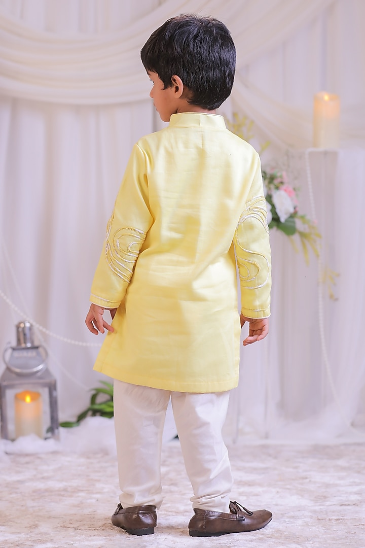 Lemon Yellow Butter Cotton Shibori Kurta Set For Boys by Li'l Angels at Pernia's Pop Up Shop