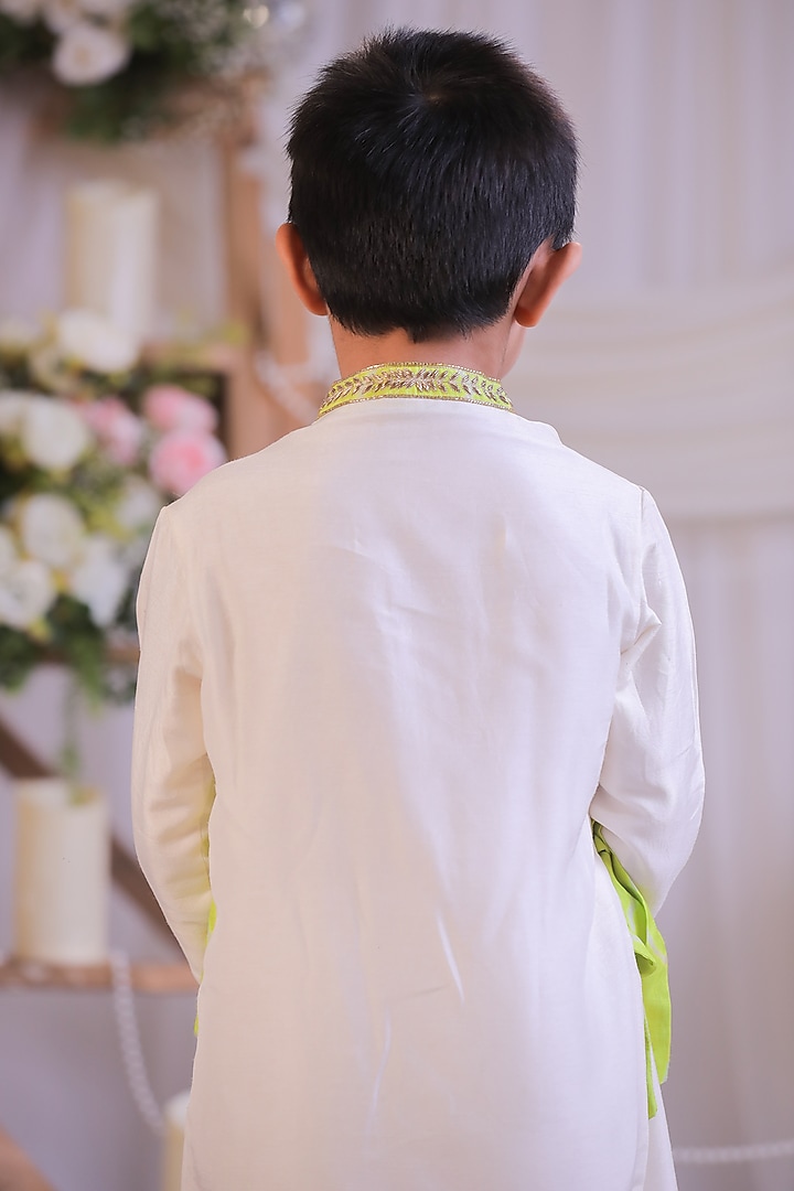 Green & White Roman Silk Bandhej Work Kurta Set For Boys by Li'l Angels at Pernia's Pop Up Shop