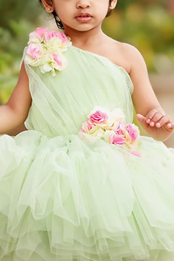 Green Embellished One-Shoulder Dress For Girls by Li'l Angels at Pernia's Pop Up Shop