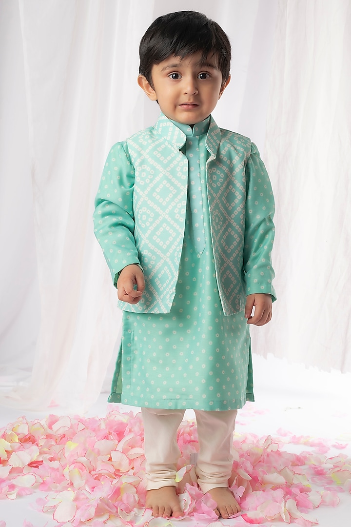 Green Printed Bundi Jacket With Kurta Set For Boys by Li'l Angels