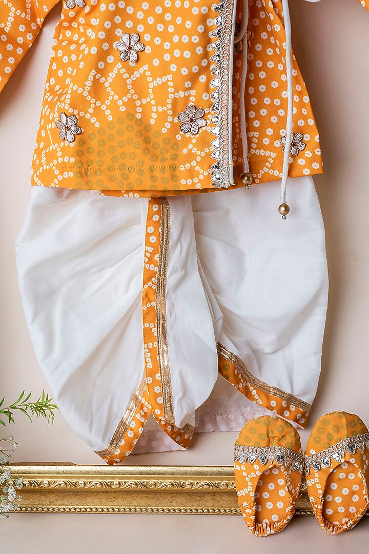 Mustard Printed Jamna Kurta Set For Boys by Li'l Angels at Pernia's Pop Up Shop