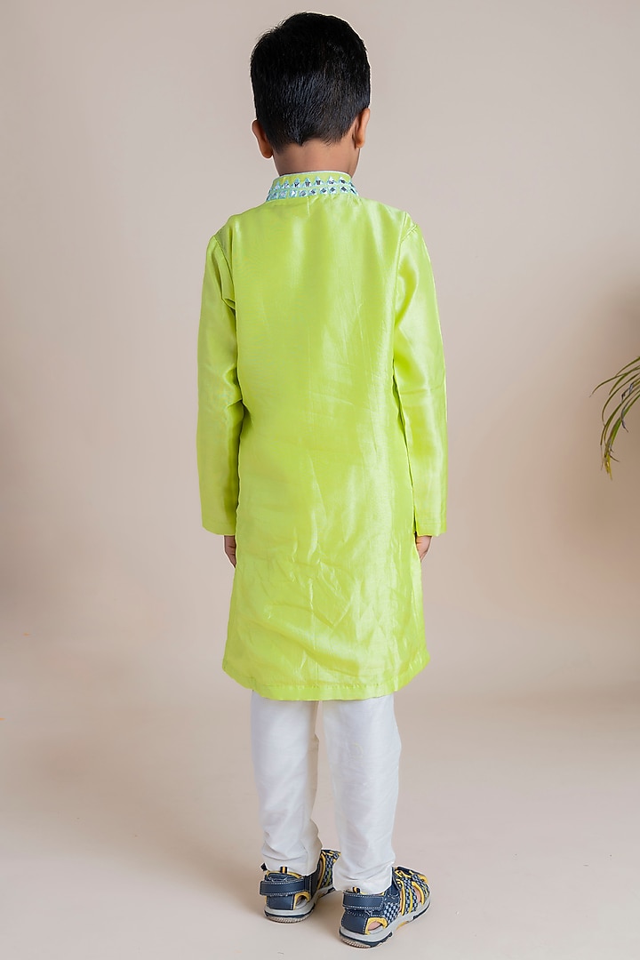 Green Silk Kurta Set For Boys by Li'l Angels at Pernia's Pop Up Shop