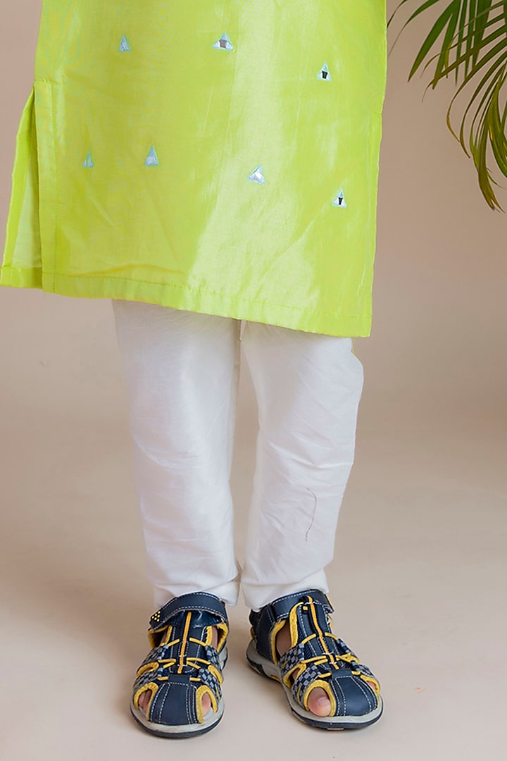 Green Silk Kurta Set For Boys by Li'l Angels at Pernia's Pop Up Shop