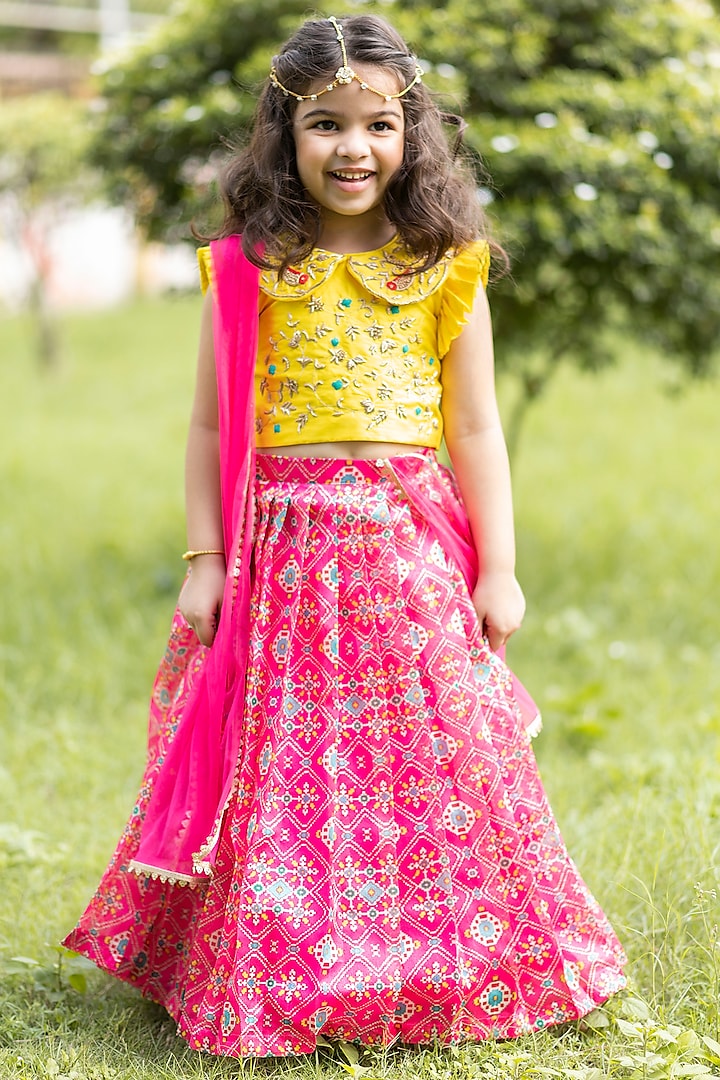 Pink Printed Lehenga Set For Girls by Li'l Angels at Pernia's Pop Up Shop