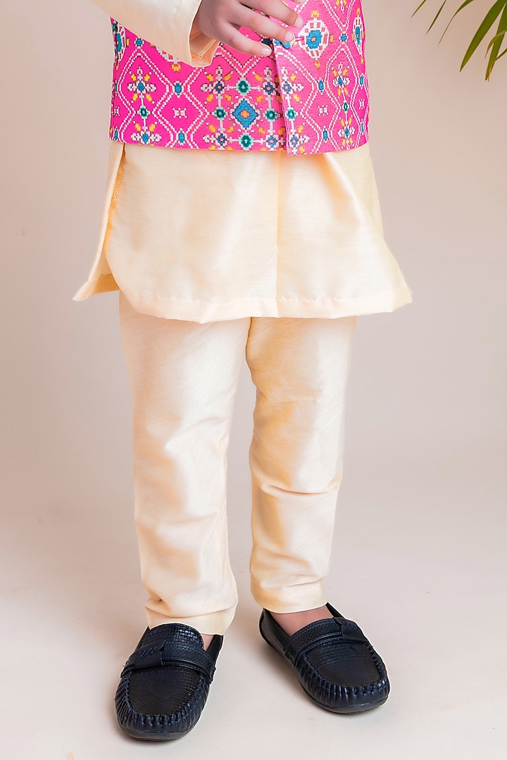 Pink Printed Nehru Jacket With Kurta Set For Boys by Li'l Angels at Pernia's Pop Up Shop