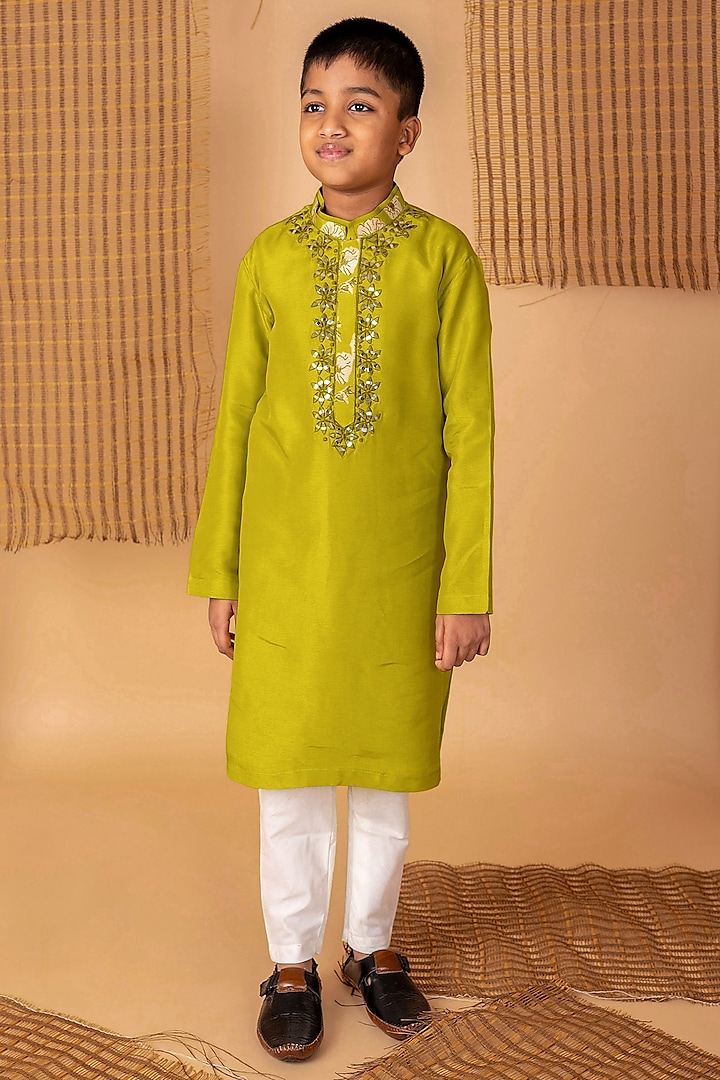 Green Roman Silk Embroidered Kurta Set For Boys by Li'l Angels at Pernia's Pop Up Shop