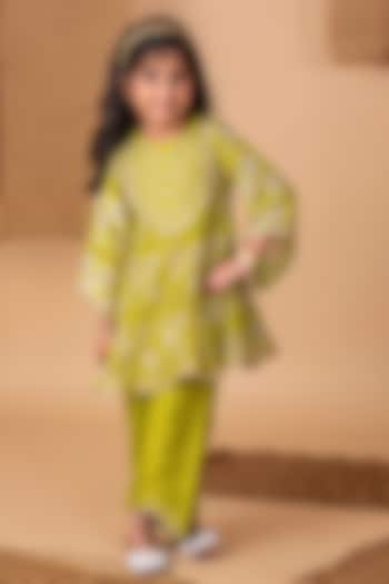 Green Viscose Tissue Floral Printed Kurta Set For Girls by Li'l Angels at Pernia's Pop Up Shop