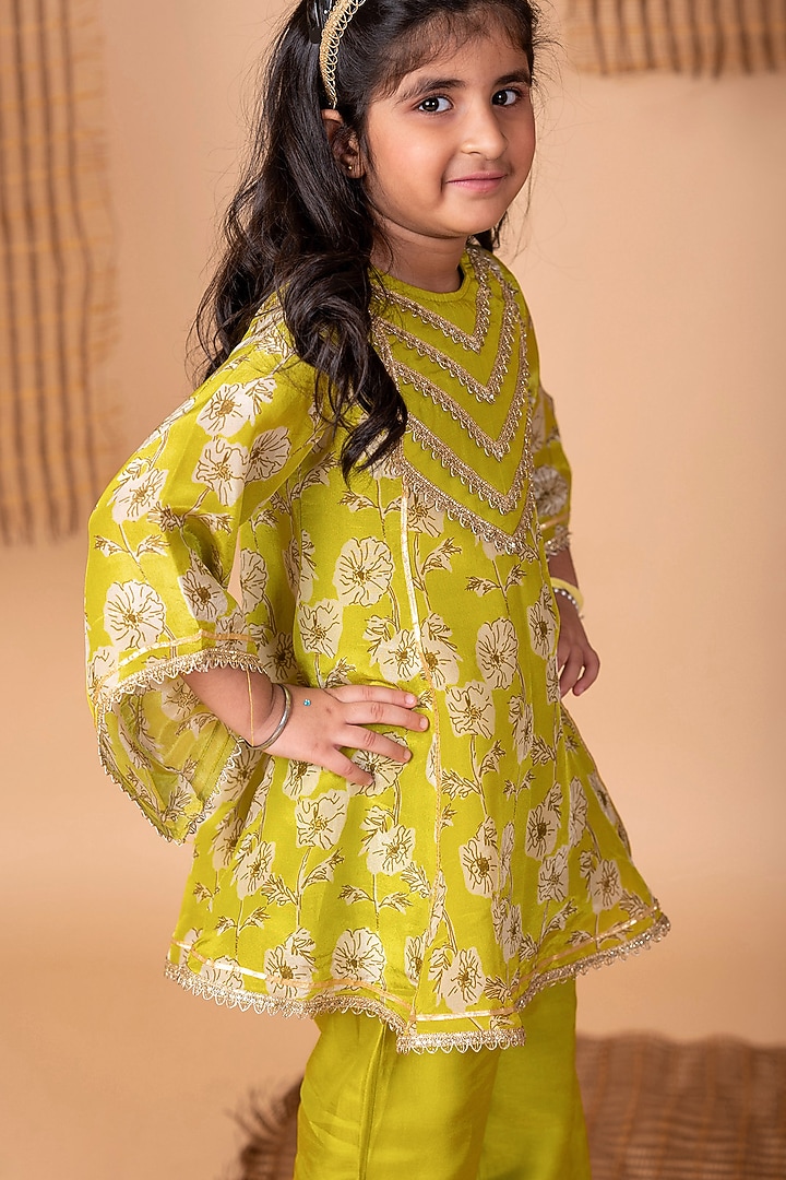 Green Viscose Tissue Floral Printed Kurta Set For Girls by Li'l Angels at Pernia's Pop Up Shop