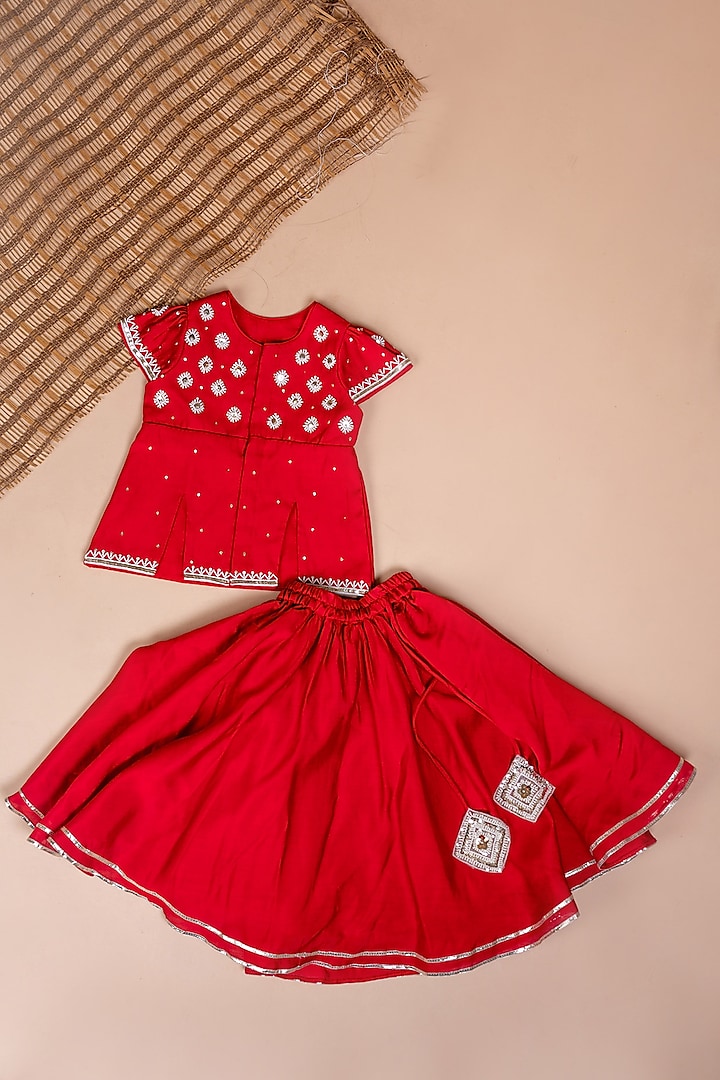 Red Silk Embroidered Lehenga Set For Girls by Li'l Angels at Pernia's Pop Up Shop