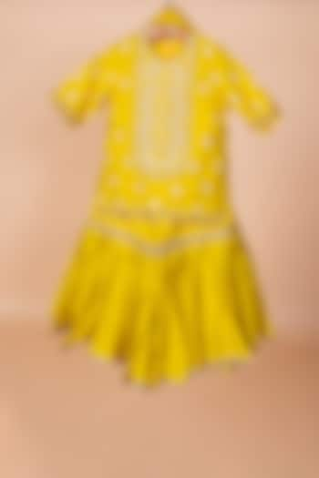 Yellow Silk Embroidered Lehenga Set For Girls by Li'l Angels at Pernia's Pop Up Shop