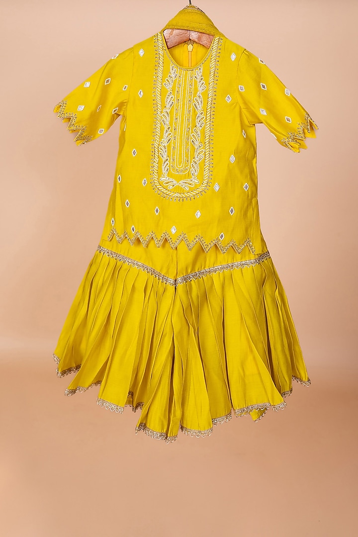 Yellow Silk Embroidered Lehenga Set For Girls by Li'l Angels at Pernia's Pop Up Shop