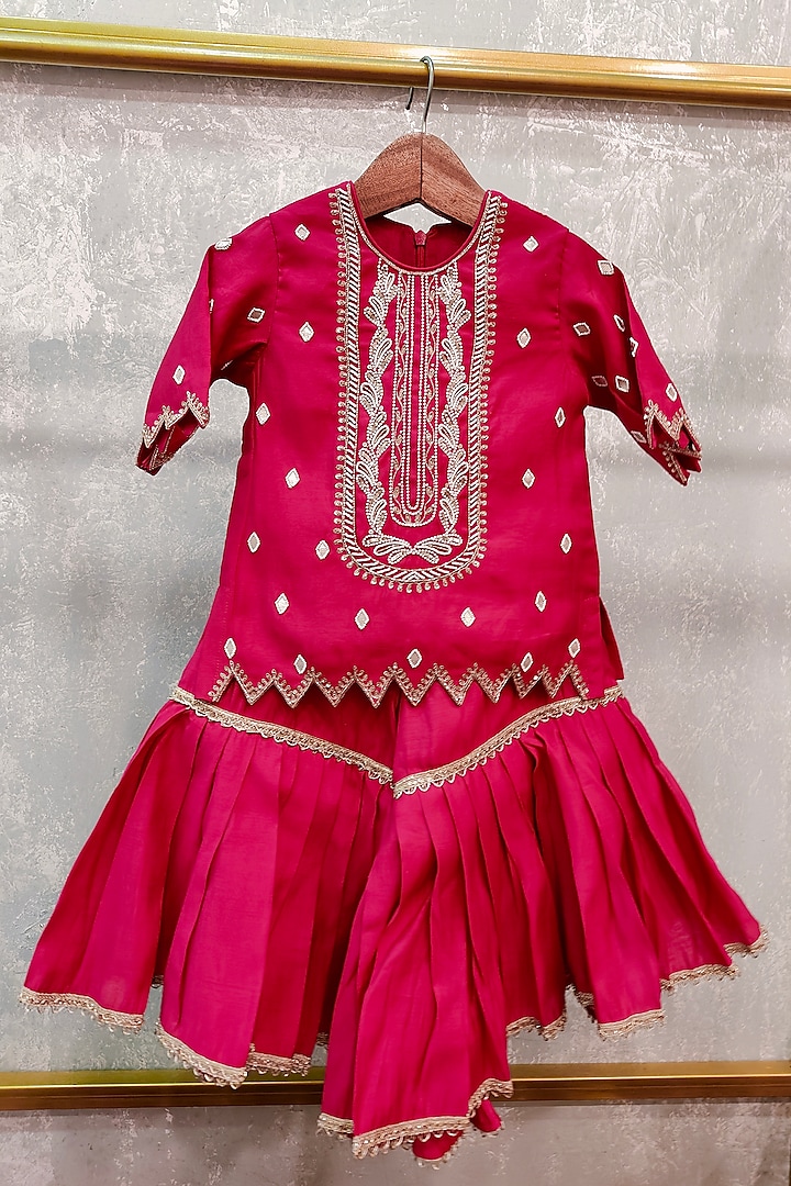 Rani Pink Silk Embroidered Lehenga Set For Girls by Li'l Angels at Pernia's Pop Up Shop