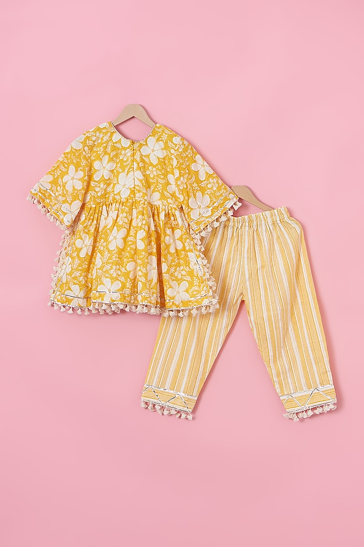 Yellow Cotton Floral Printed Kurta Set For Girls by Lilglam at Pernia's Pop Up Shop
