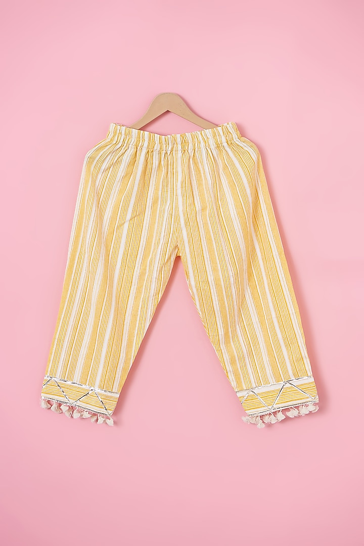 Yellow Cotton Floral Printed Kurta Set For Girls by Lilglam at Pernia's Pop Up Shop